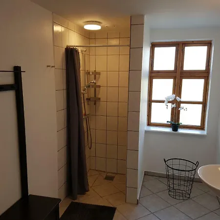 M/s Svend Skansen Bed & Breakfast Nakskov